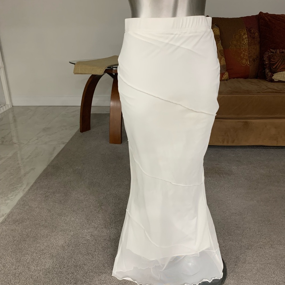 Elegant White Women's Skirt